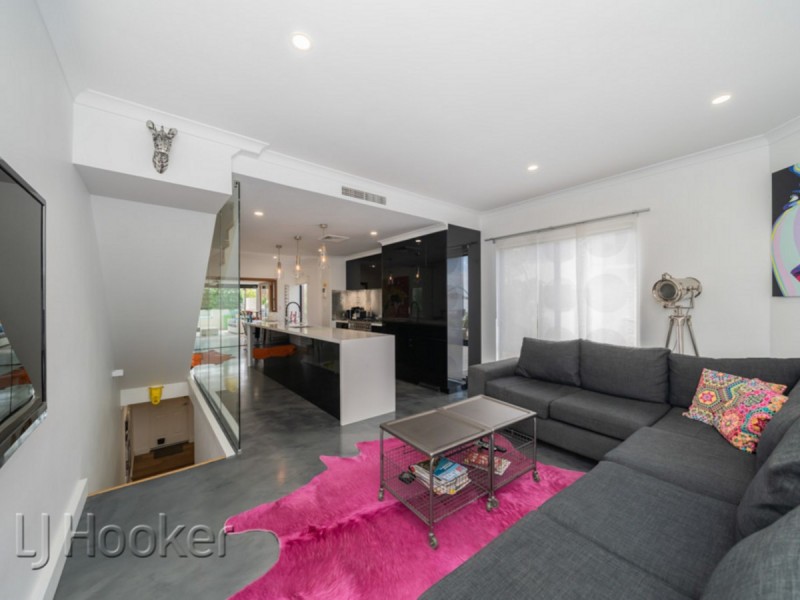 24 Kensington Street, East Perth WA 6004
