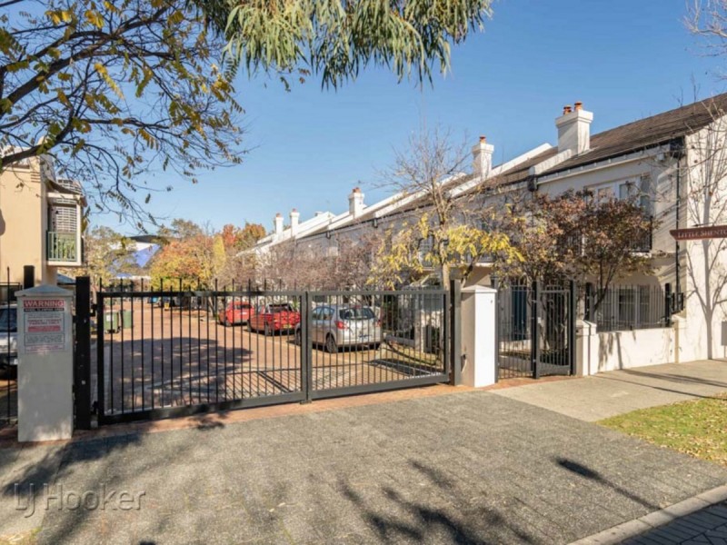 7/19 Little Shenton Lane, Northbridge WA 6003