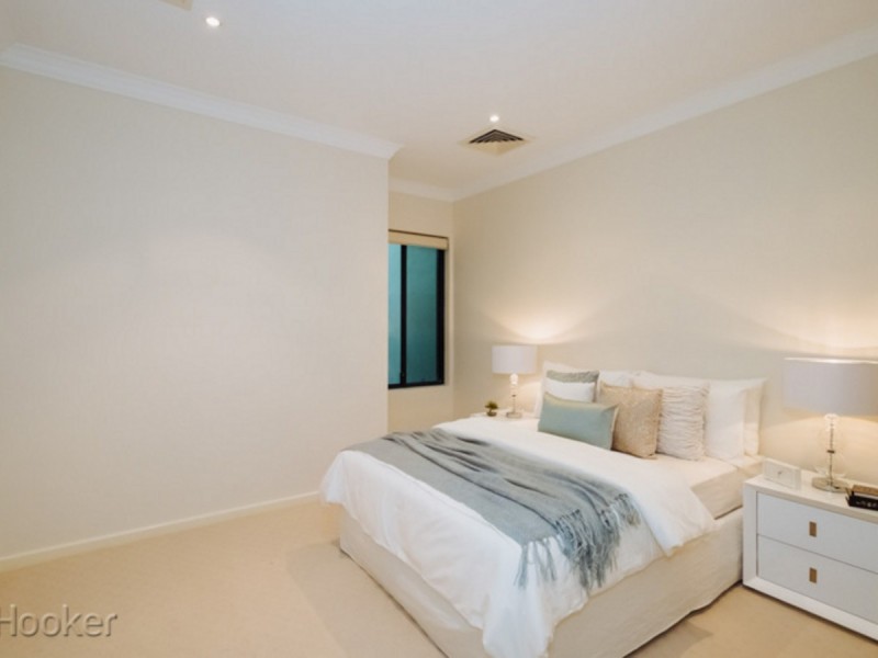 20/118 Royal Street, East Perth WA 6004