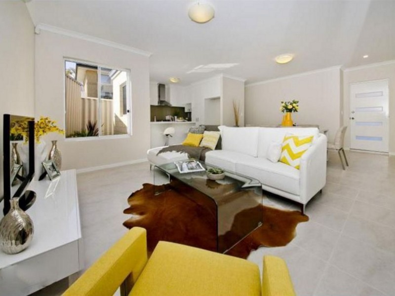 14c Phillips Grove, Innaloo WA 6018