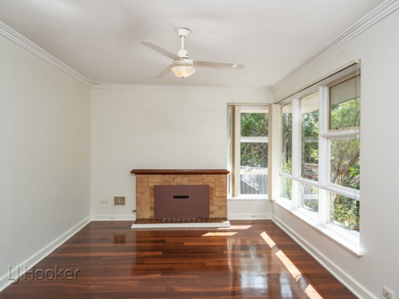 137 Forrest Road, Hamilton Hill WA 6163