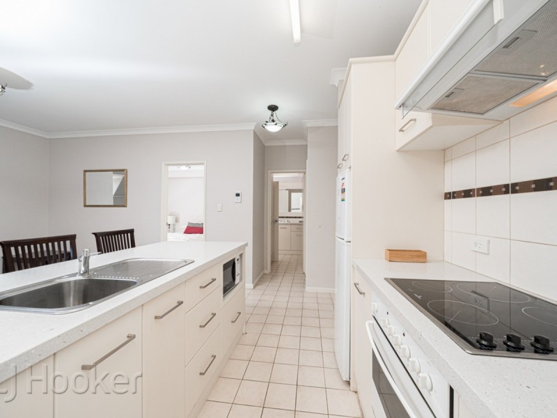 39/11 Regal Place, East Perth WA 6004