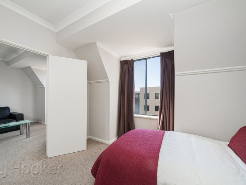39/11 Regal Place, East Perth WA 6004