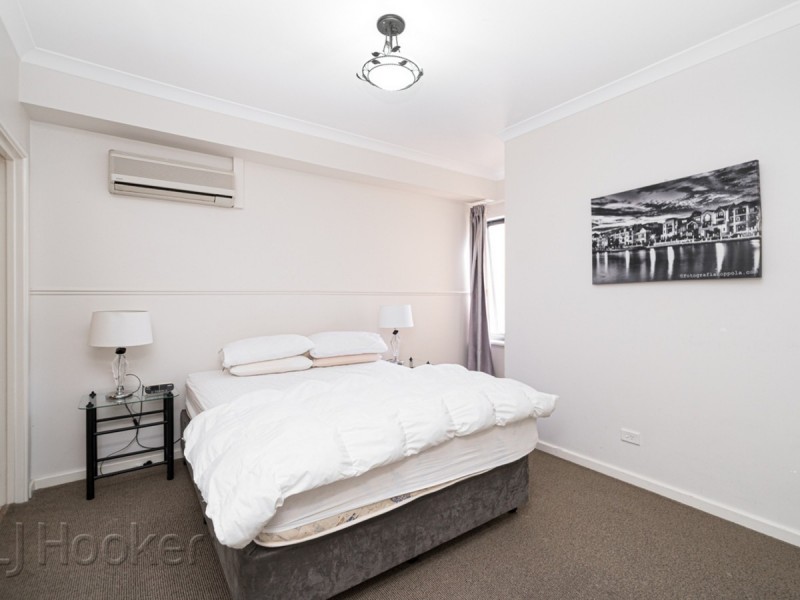 46/11 Regal Place, East Perth WA 6004