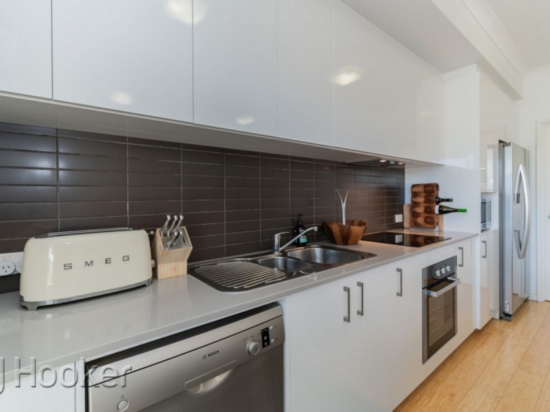 18/33 Newcastle Street, Perth WA 6000