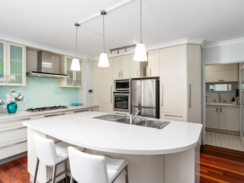 4 Flagstaff Lane, East Perth WA 6004