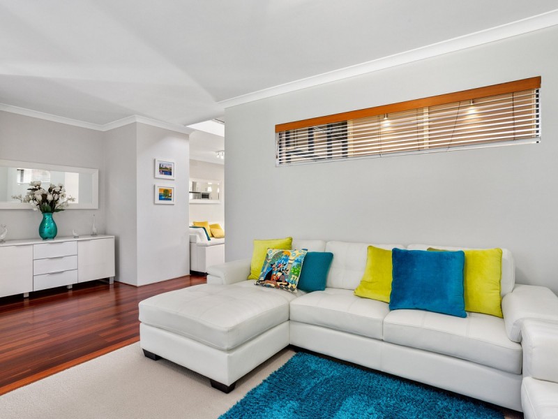 4 Flagstaff Lane, East Perth WA 6004