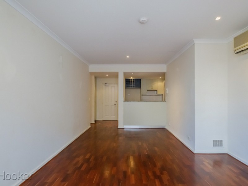 4/26 Saunders Street, East Perth WA 6004