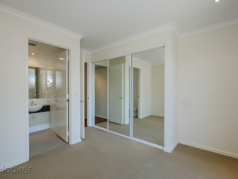4/26 Saunders Street, East Perth WA 6004