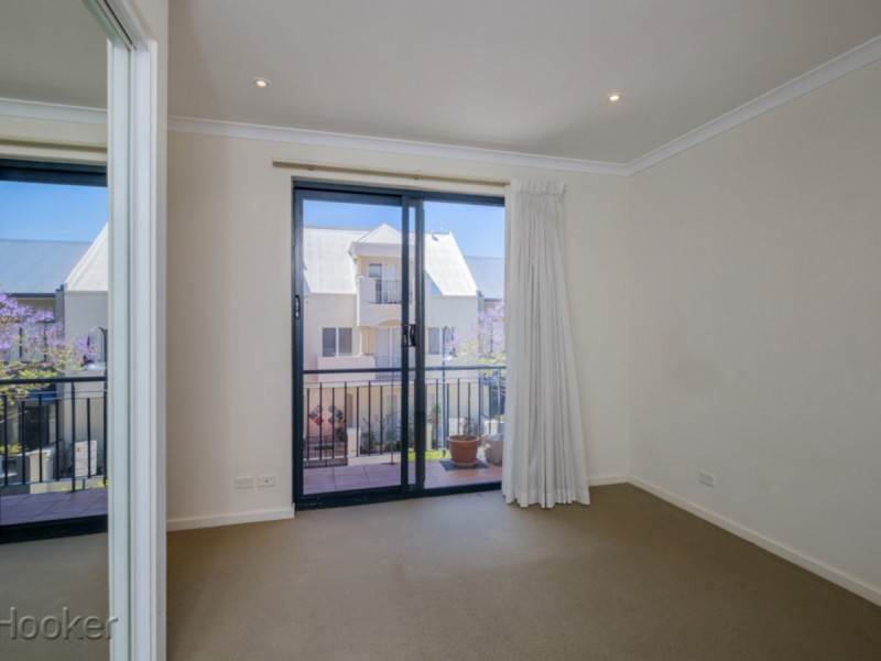 4/26 Saunders Street, East Perth WA 6004