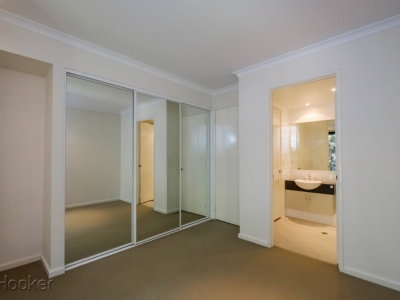 4/26 Saunders Street, East Perth WA 6004