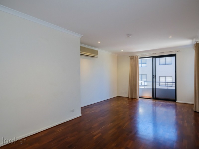 4/26 Saunders Street, East Perth WA 6004