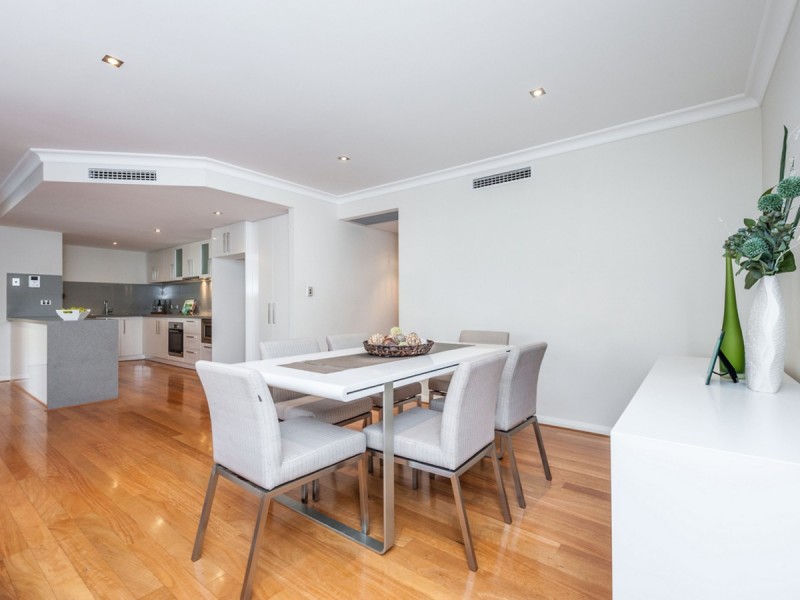 1/39 Tully Road, East Perth WA 6004