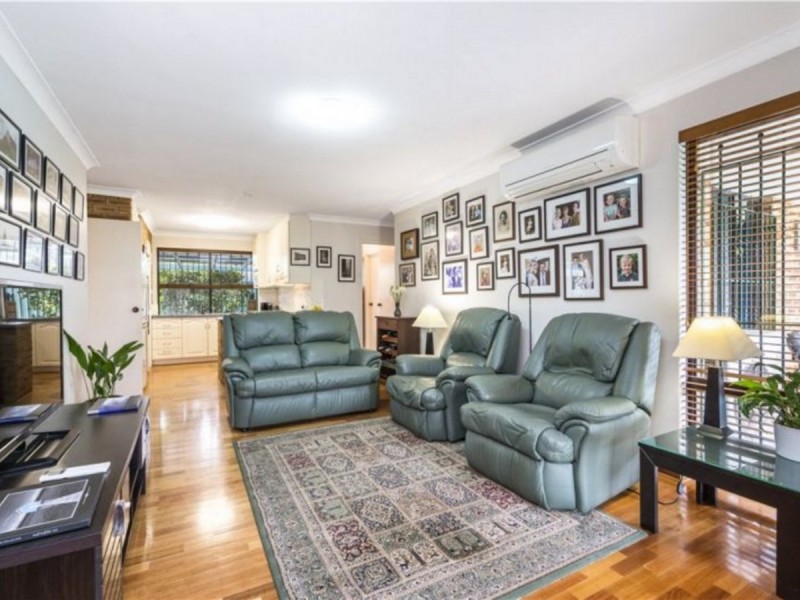 9 Hicks Street, Leeming WA 6149