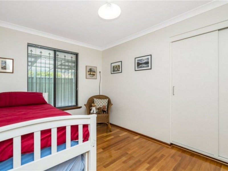 9 Hicks Street, Leeming WA 6149