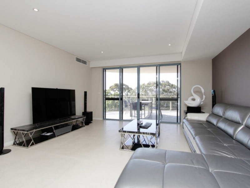 8/1 Tanunda Drive, Rivervale WA 6103