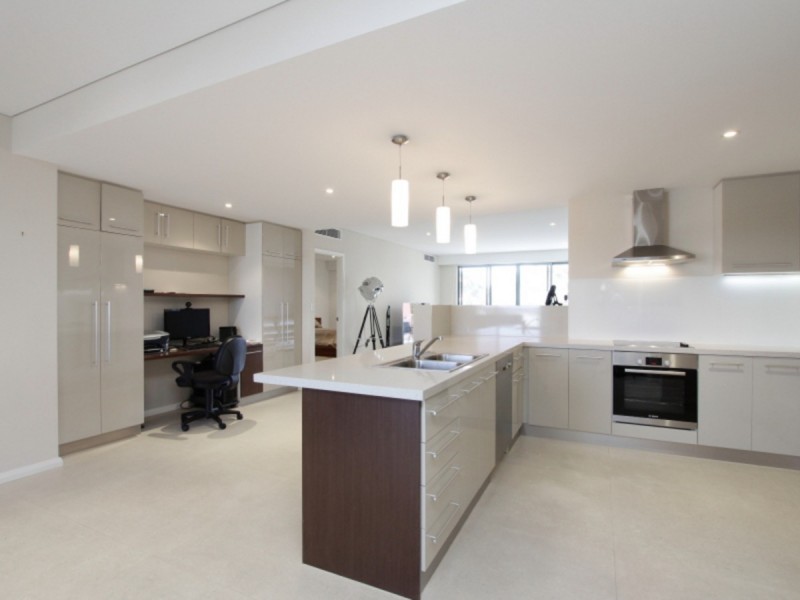 8/1 Tanunda Drive, Rivervale WA 6103