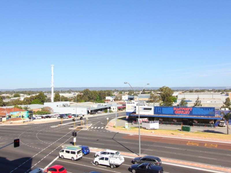 8/1 Tanunda Drive, Rivervale WA 6103