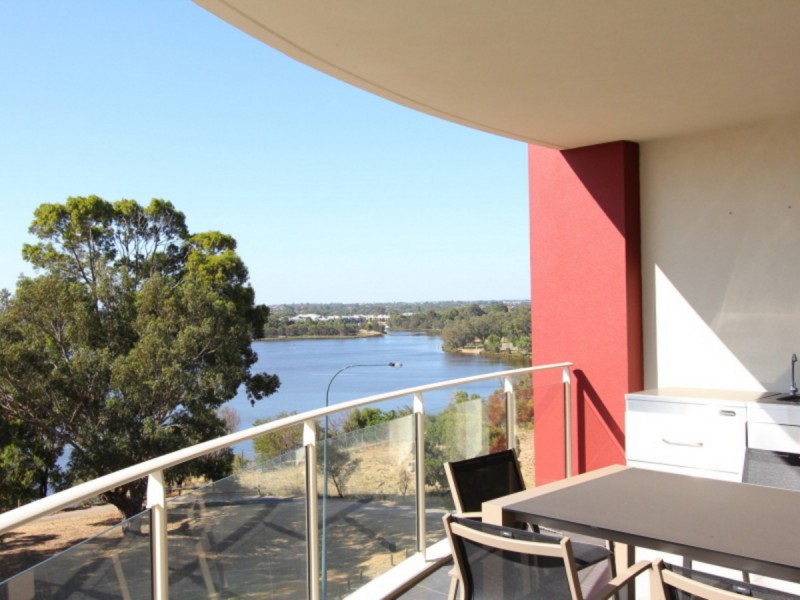 8/1 Tanunda Drive, Rivervale WA 6103