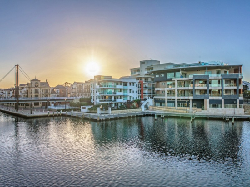 1/11 Brown Street, East Perth WA 6004