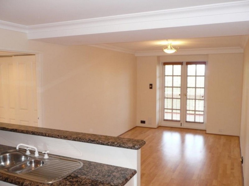 31/22 Nile Street, East Perth WA 6004