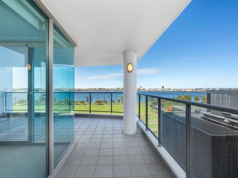 94/132 Terrace Road, Perth WA 6000