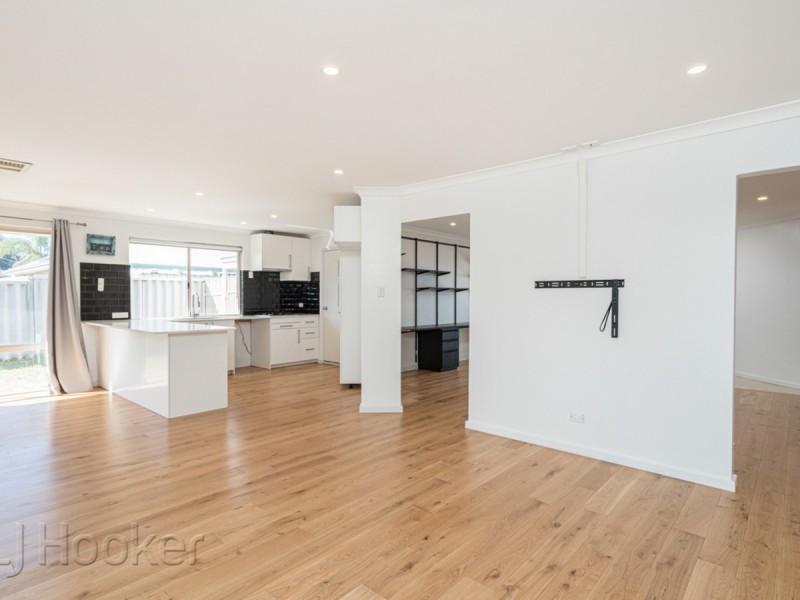 11 Grimbsy Close, Kenwick WA 6107