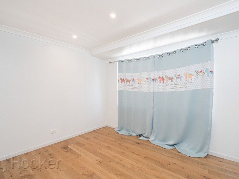 11 Grimbsy Close, Kenwick WA 6107