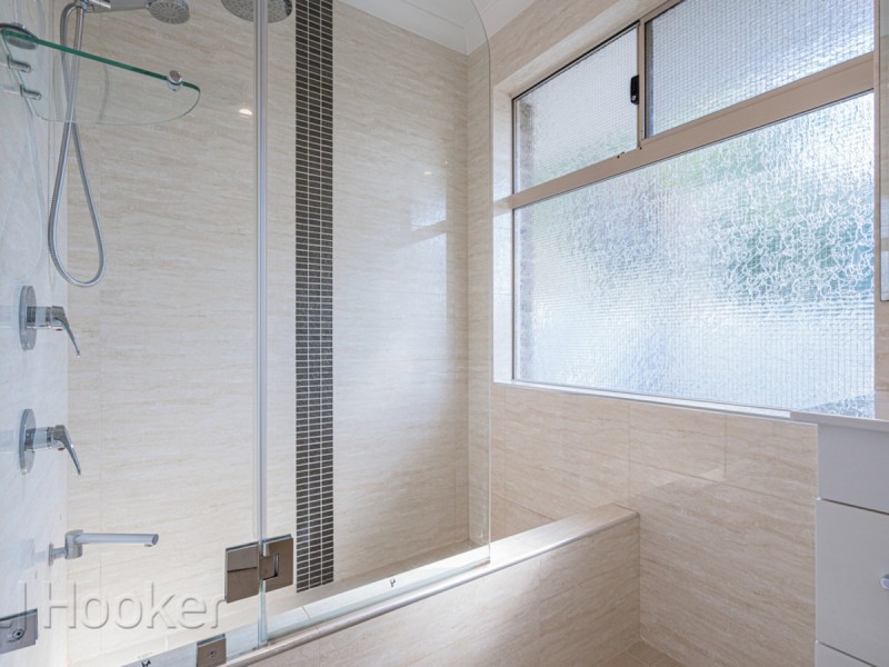 11 Grimbsy Close, Kenwick WA 6107