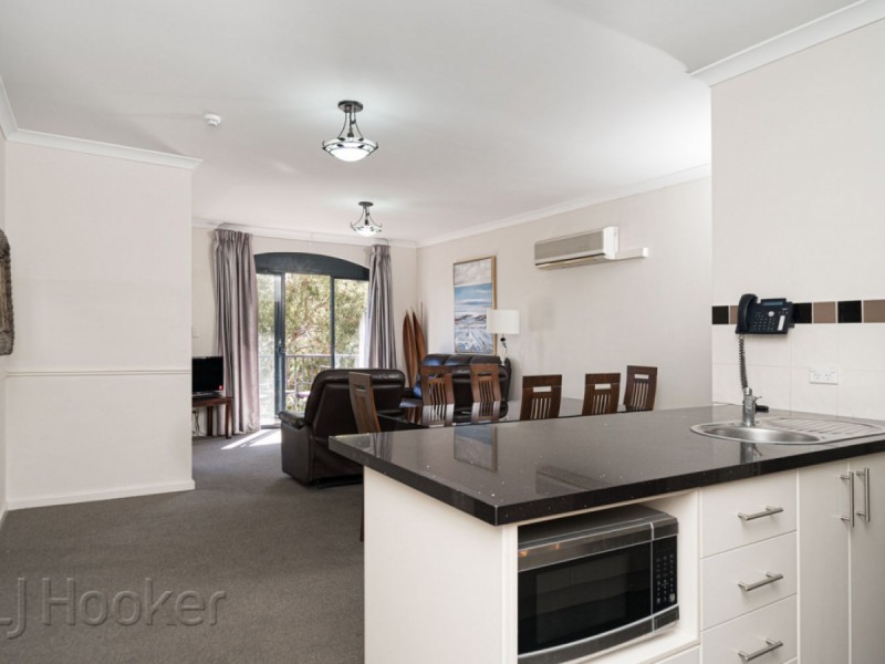 10/11 Regal Place, East Perth WA 6004