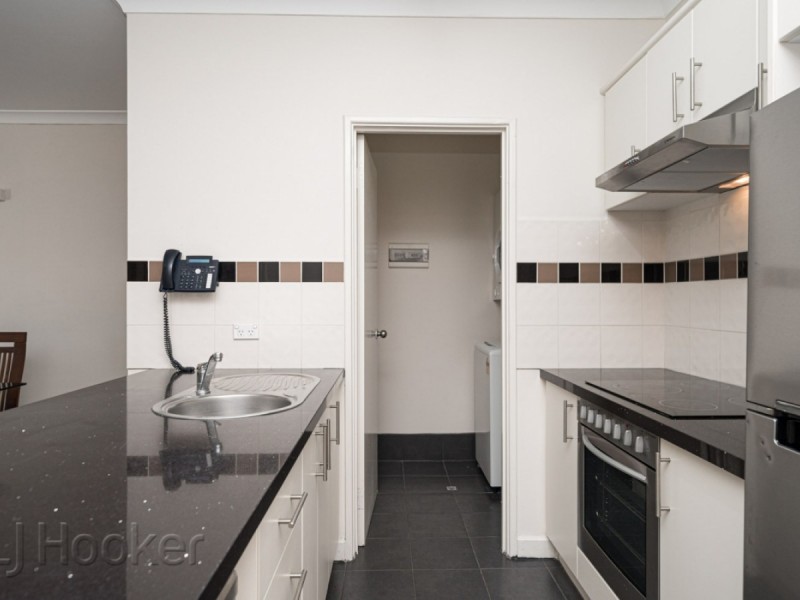 10/11 Regal Place, East Perth WA 6004