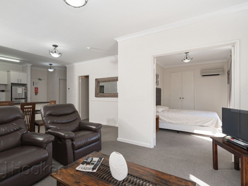 10/11 Regal Place, East Perth WA 6004