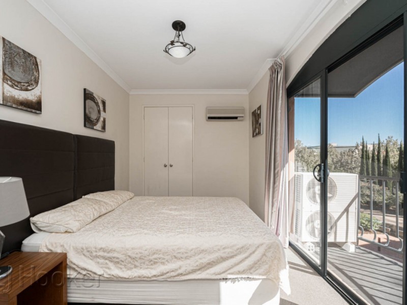 10/11 Regal Place, East Perth WA 6004