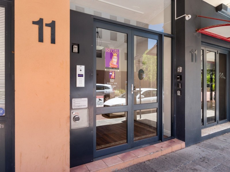 10/11 Regal Place, East Perth WA 6004