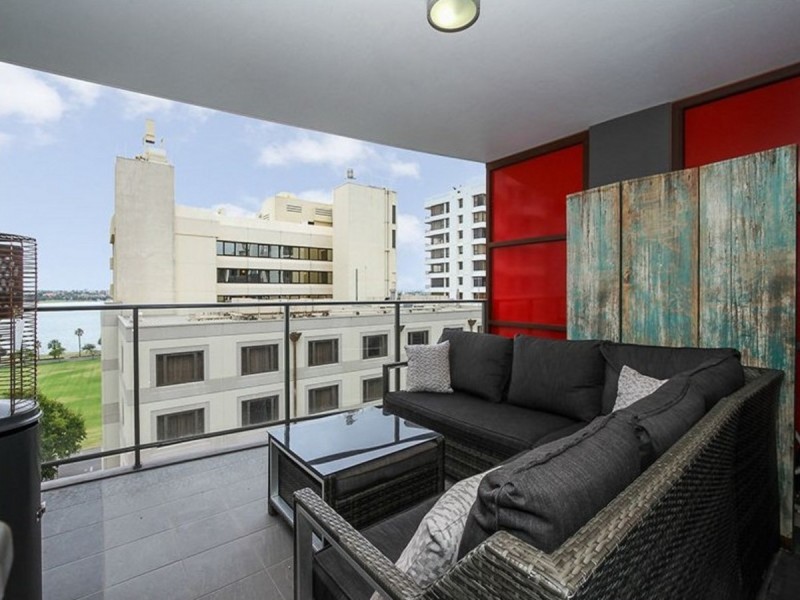 190/143 Adelaide Terrace, East Perth WA 6004