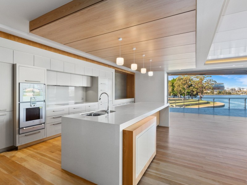 2/11 Brown Street, East Perth WA 6004