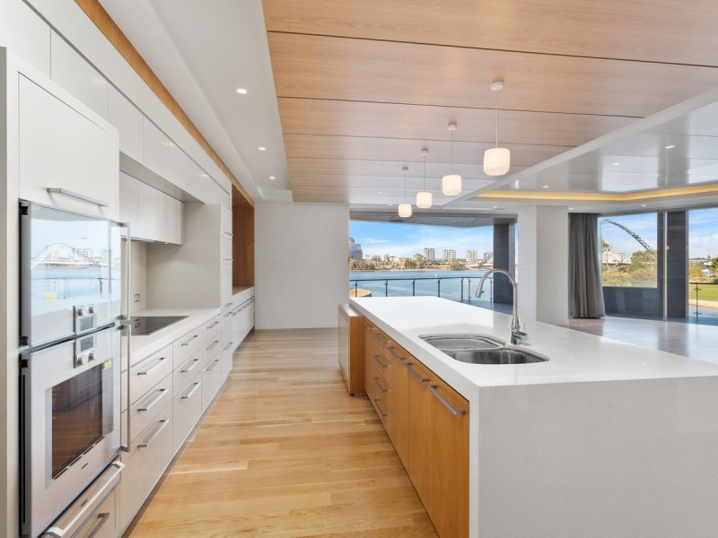 2/11 Brown Street, East Perth WA 6004