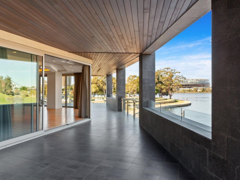 2/11 Brown Street, East Perth WA 6004