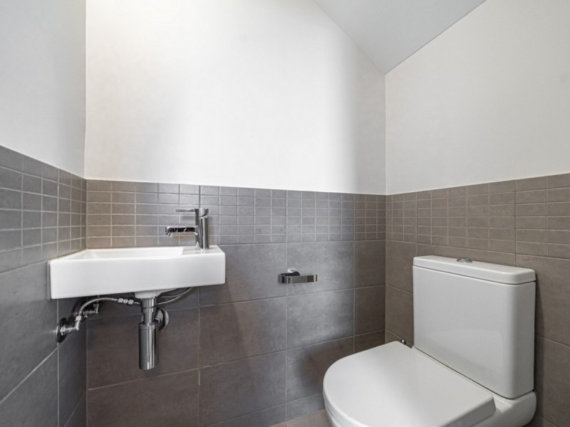 101/18 Cecil Avenue, Cannington WA 6107