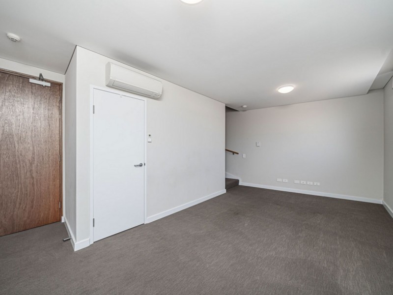 101/18 Cecil Avenue, Cannington WA 6107