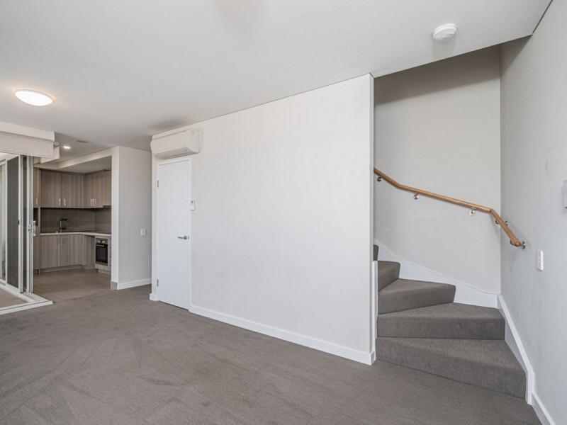 101/18 Cecil Avenue, Cannington WA 6107