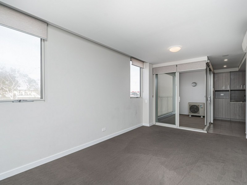 101/18 Cecil Avenue, Cannington WA 6107