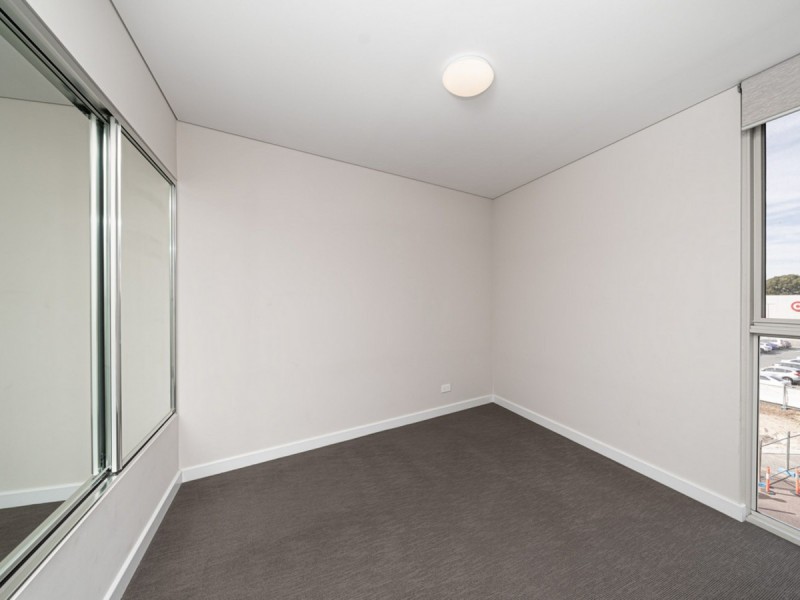 101/18 Cecil Avenue, Cannington WA 6107