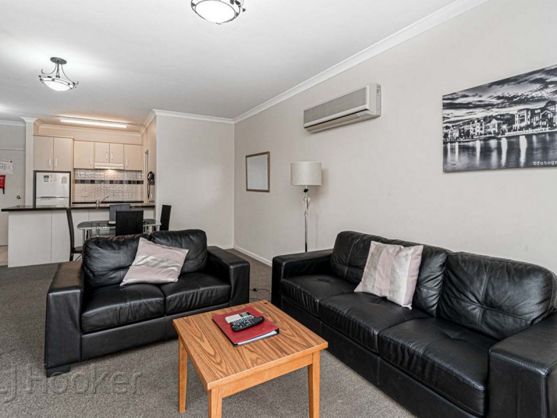 17/11 Regal Place, East Perth WA 6004