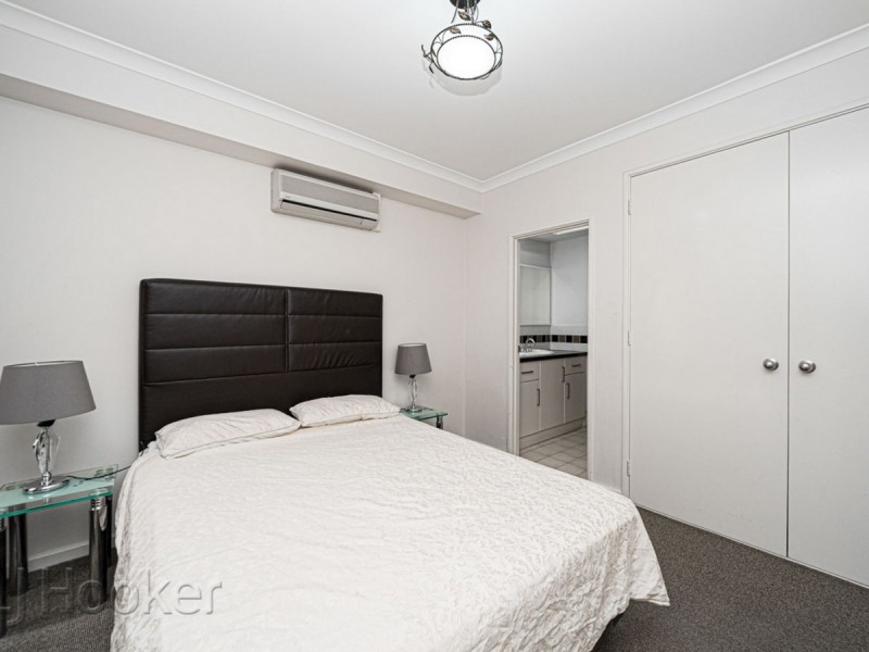 17/11 Regal Place, East Perth WA 6004