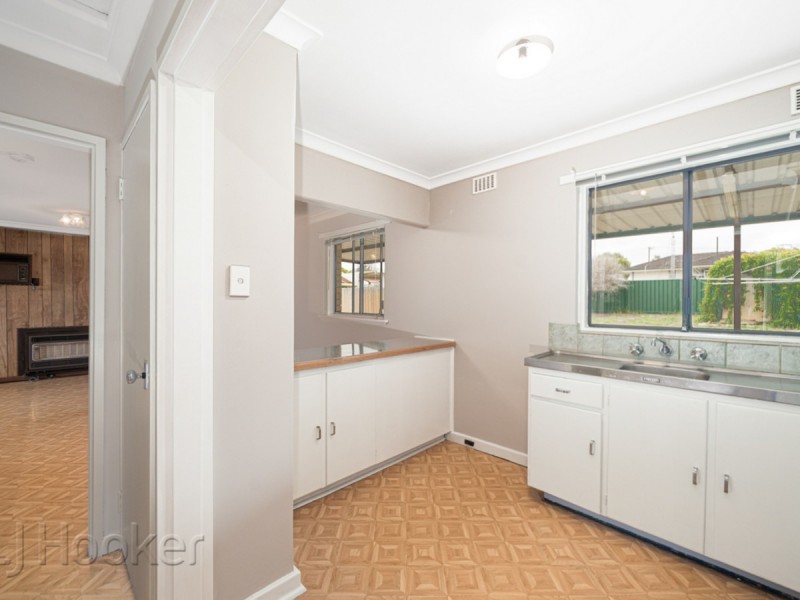 19 Devenish Road, Lockridge WA 6054