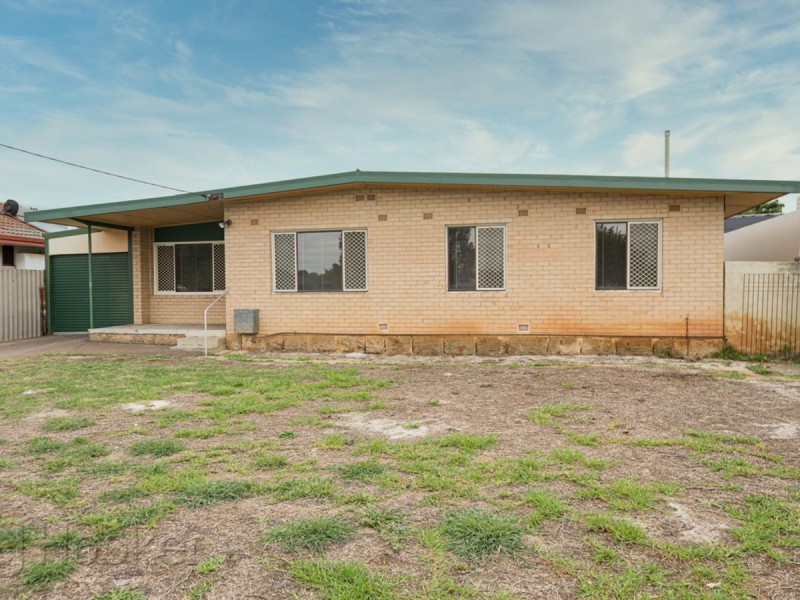 19 Devenish Road, Lockridge WA 6054