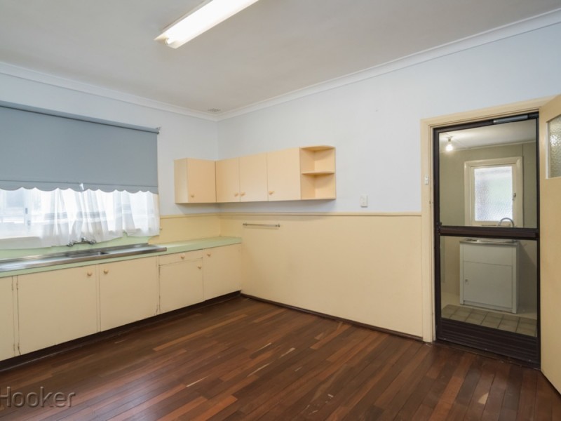 31 Kitchener Avenue, Bayswater WA 6053