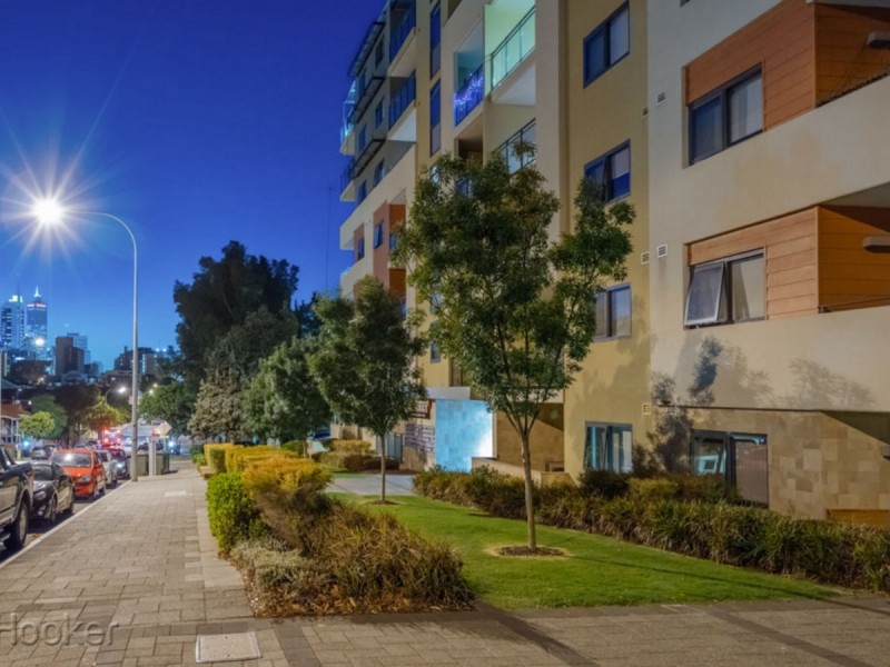 62/18 Wellington Street, East Perth WA 6004