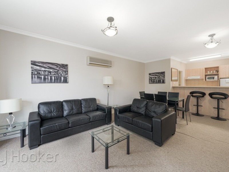 34/11 Regal Place, East Perth WA 6004